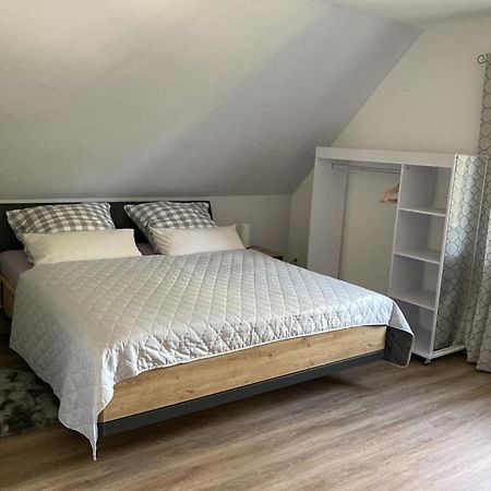 Neu Ferienwohnung Hofmann 胡苏姆 外观 照片