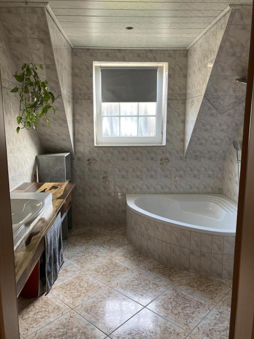 Neu Ferienwohnung Hofmann 胡苏姆 外观 照片